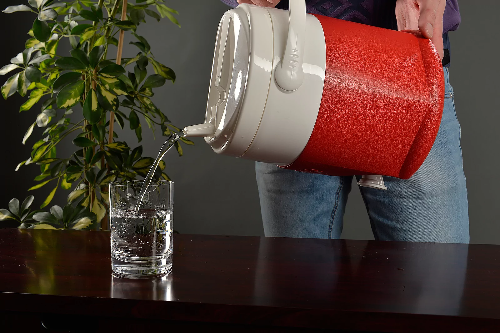 Термос-раздатчик Ecotronic CoolStrong-7 Red